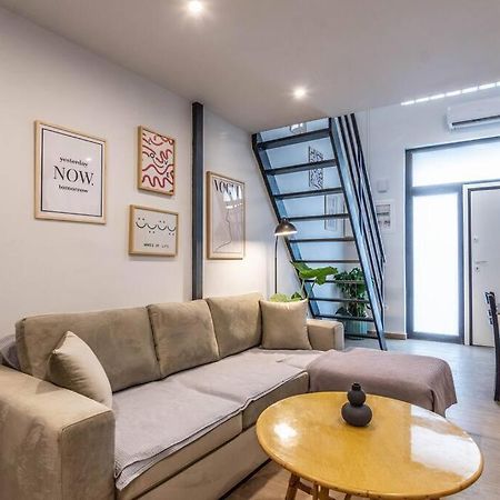 Bourgogne Apartment Атина Екстериор снимка