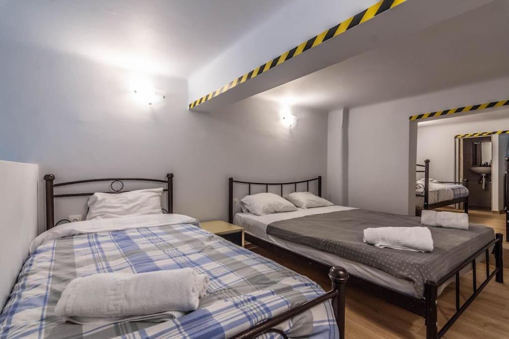 Bourgogne Apartment Атина Екстериор снимка